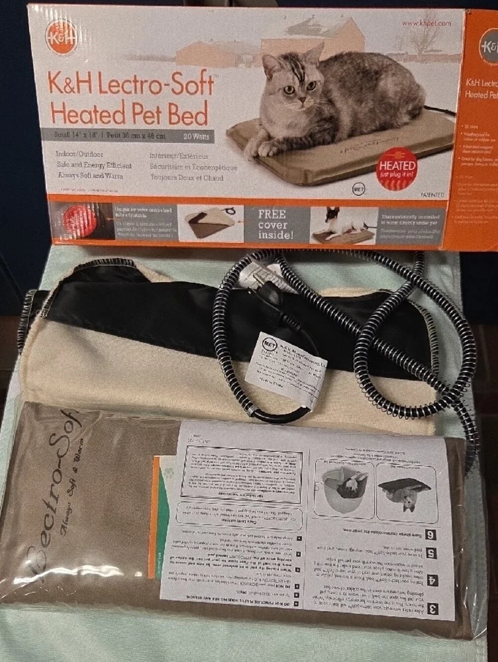Lectro-Soft Heated Cat Bed - Beige & Black